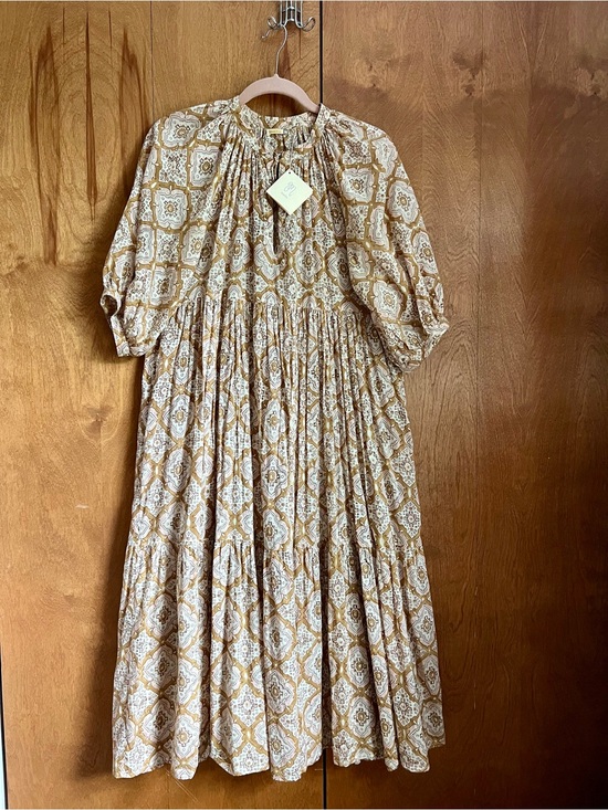 Matta Dresses & Skirts - Matta Cream and Tan Patterned Maxi Dress